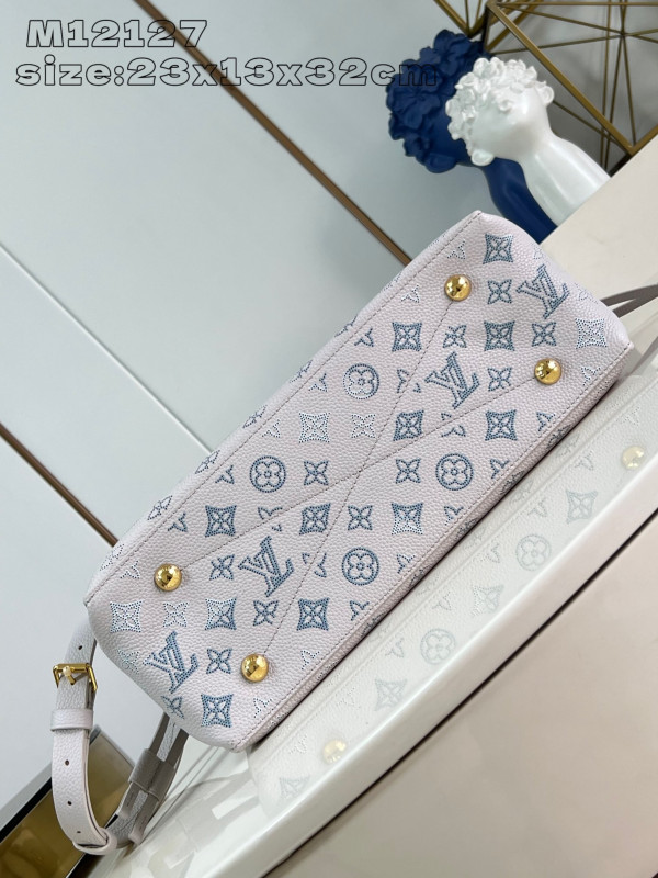 l0*is V*t0n bella tote