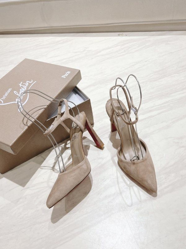 Ch**an louboutin pump