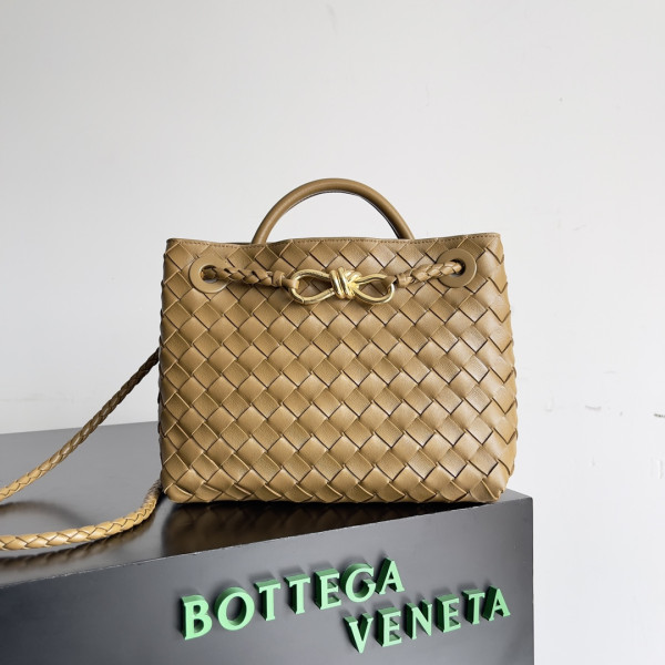 bo*te*ga Ve*ne*ta small andiamo-25*22*10.5cm
