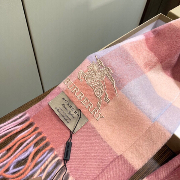 B**rry scarf