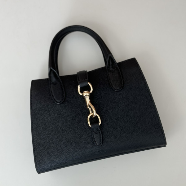 G*u*i small tote bag with hook closure