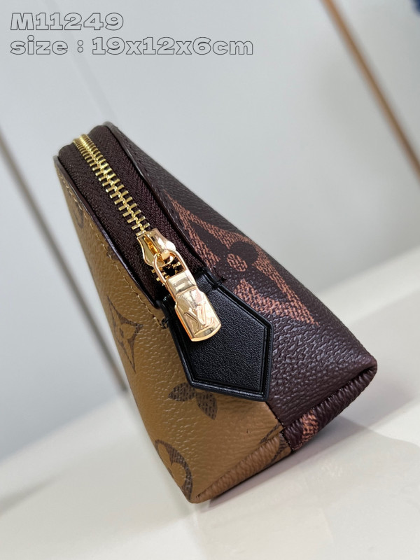 l0*is V*t0n pochette cosmétique pm