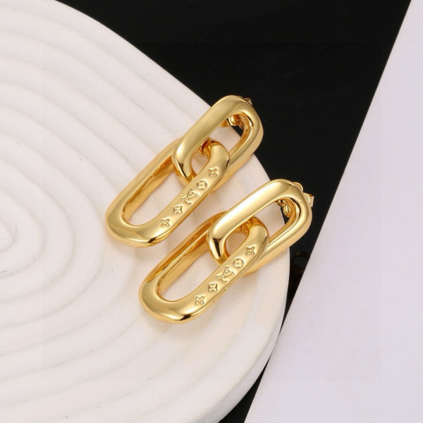 l0*is V*t0n earrings