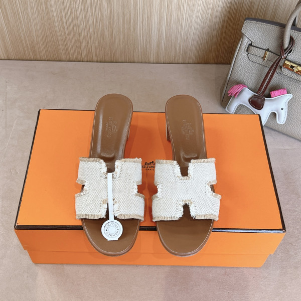 H**mes sandal