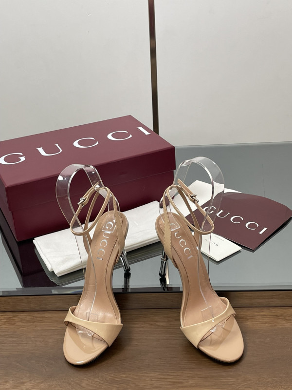 G*u*i heels-9.5cm