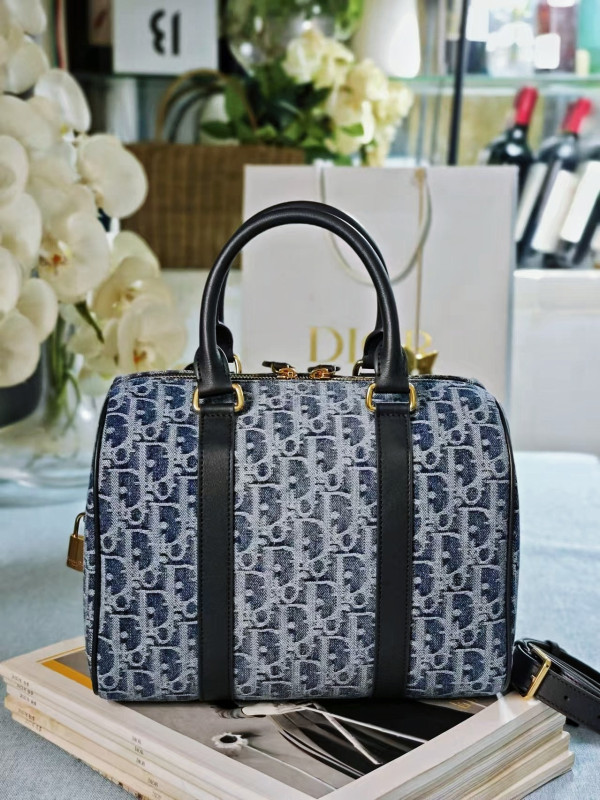Diro Groove 25 bag