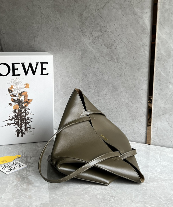 Lowee Puzzle Fold medium Tote -  25.5X14.5X31.5cm