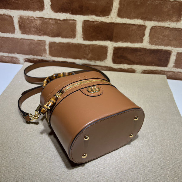 G*u*i mini vanity bag with bamboo handle - 15.5*13.5*4cm