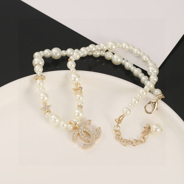 CL NECKLACE
