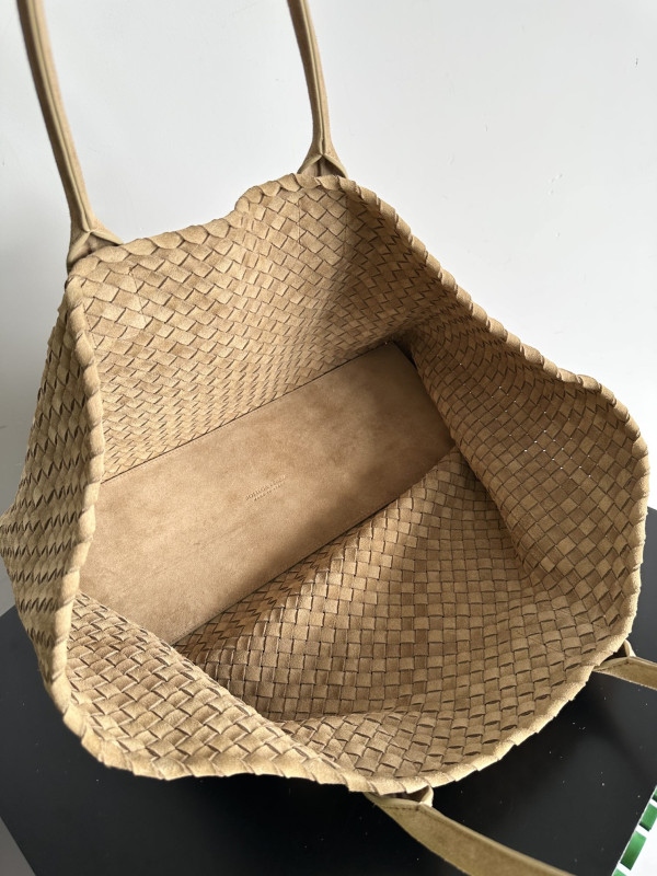 bo*te*ga Ve*ne*ta large cabat-51*18*28cm