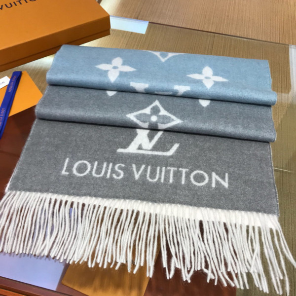 l0*is V*t0n reykjavik gradient scarf