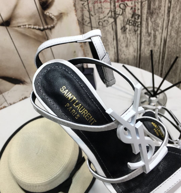 Y*L cassandra platform sandals in patent leather