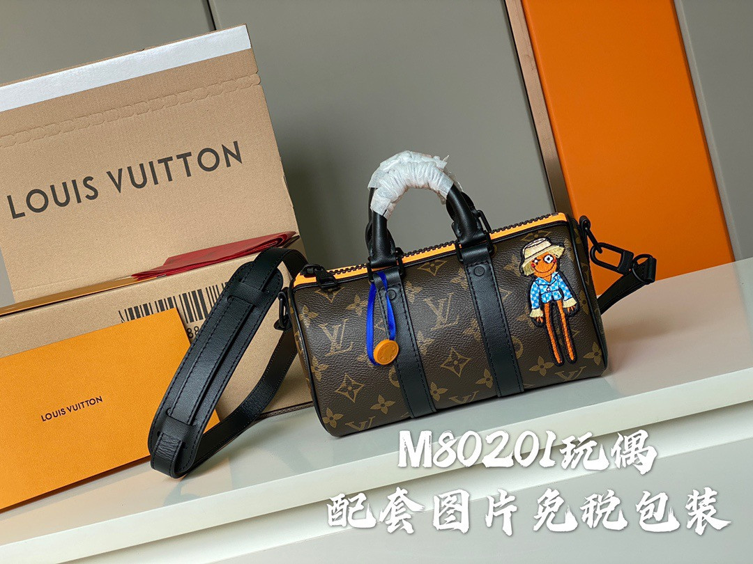 l0*is V*t0n keepall xs