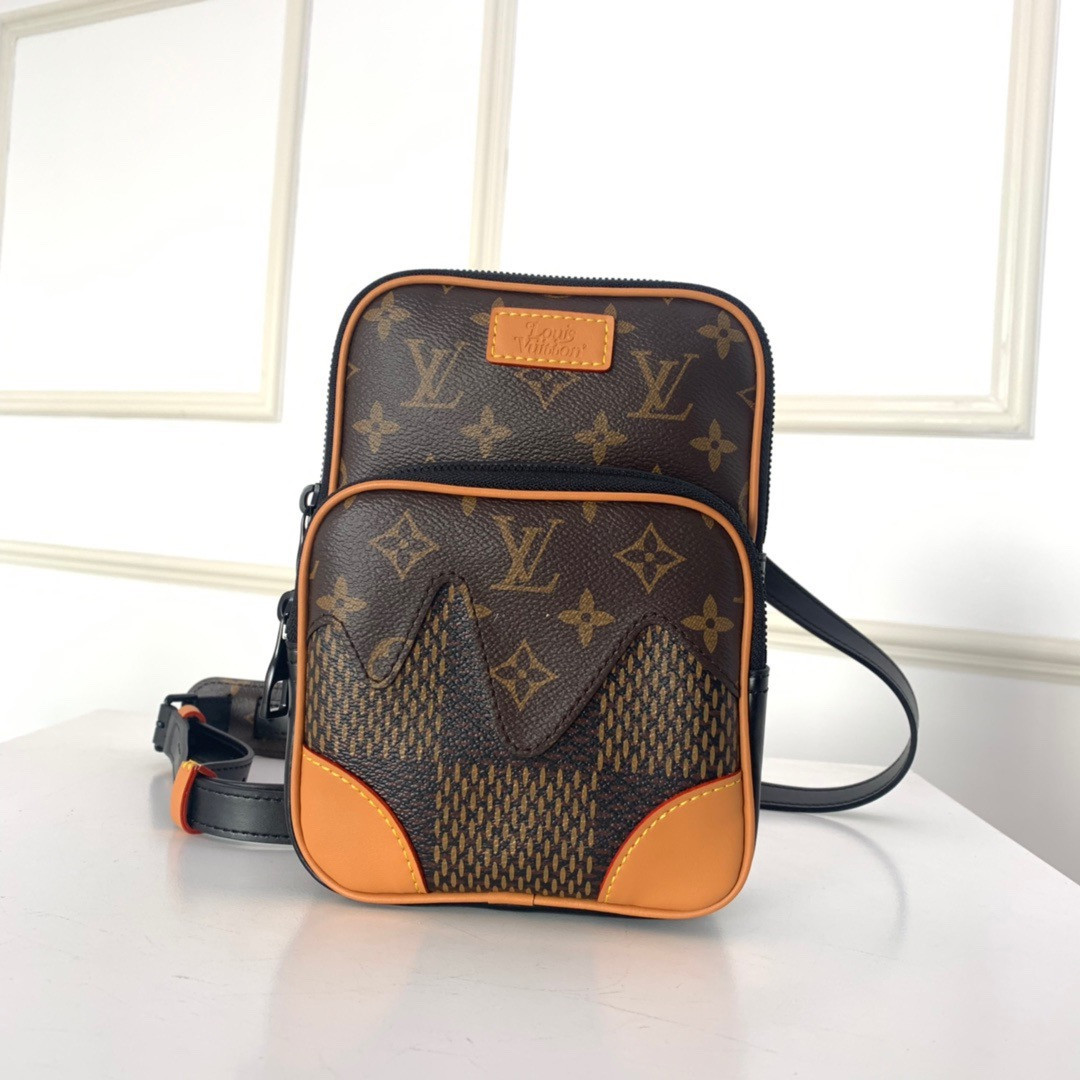 l0*is V*t0n amazone nigo sling bag