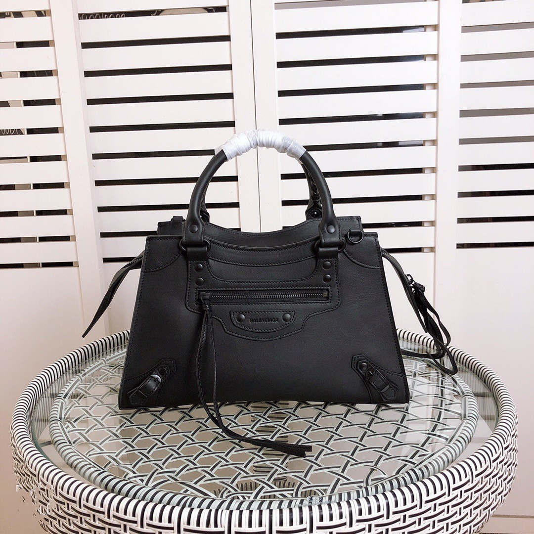Ba*len*cia*ga neo classic small top handle bag