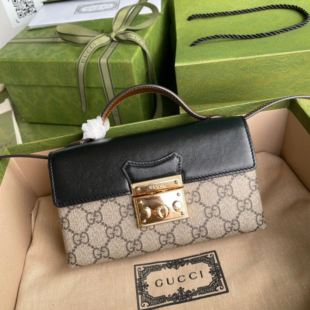 G*u*i padlock mini bag