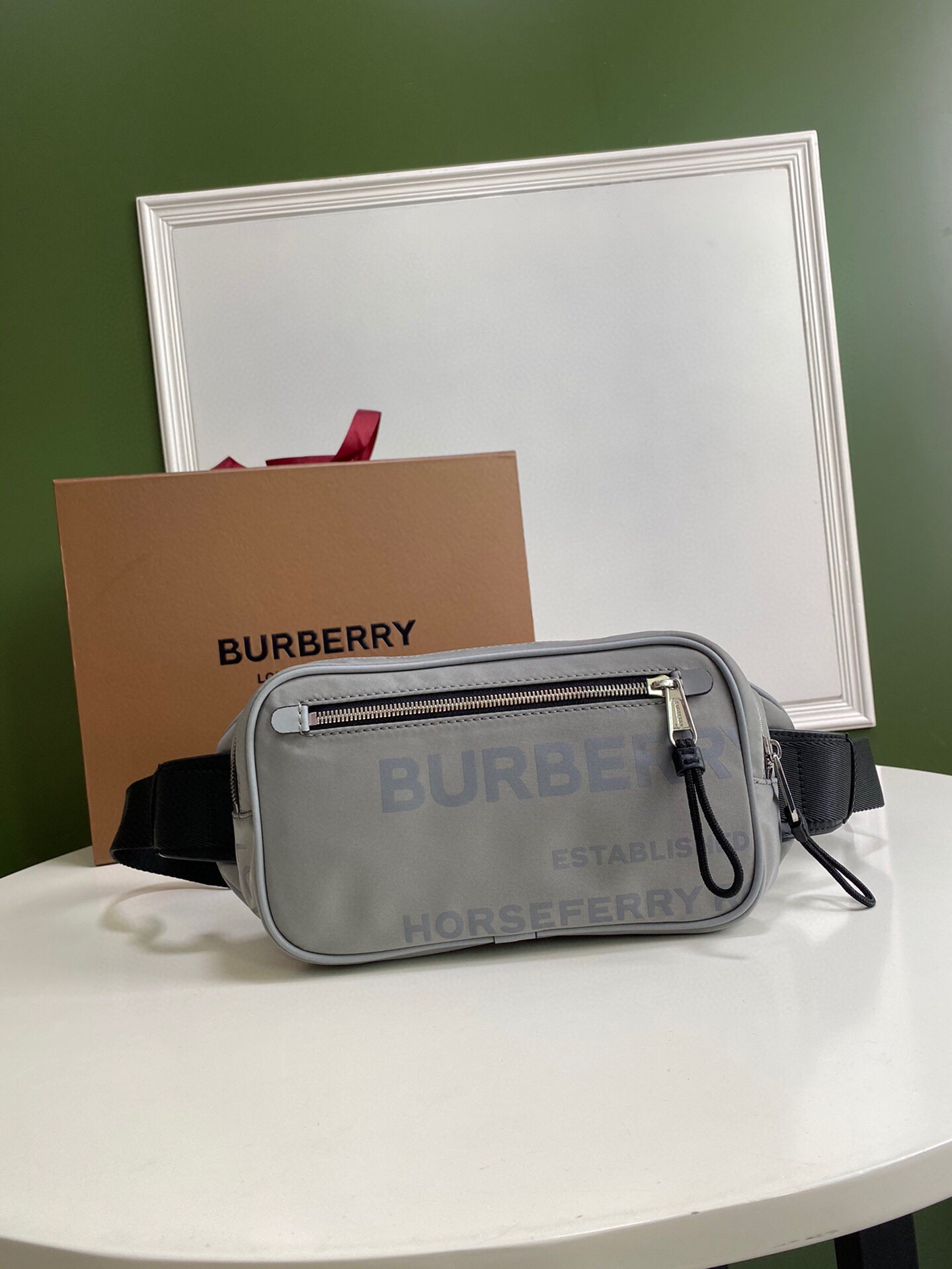 B**rry bum bag