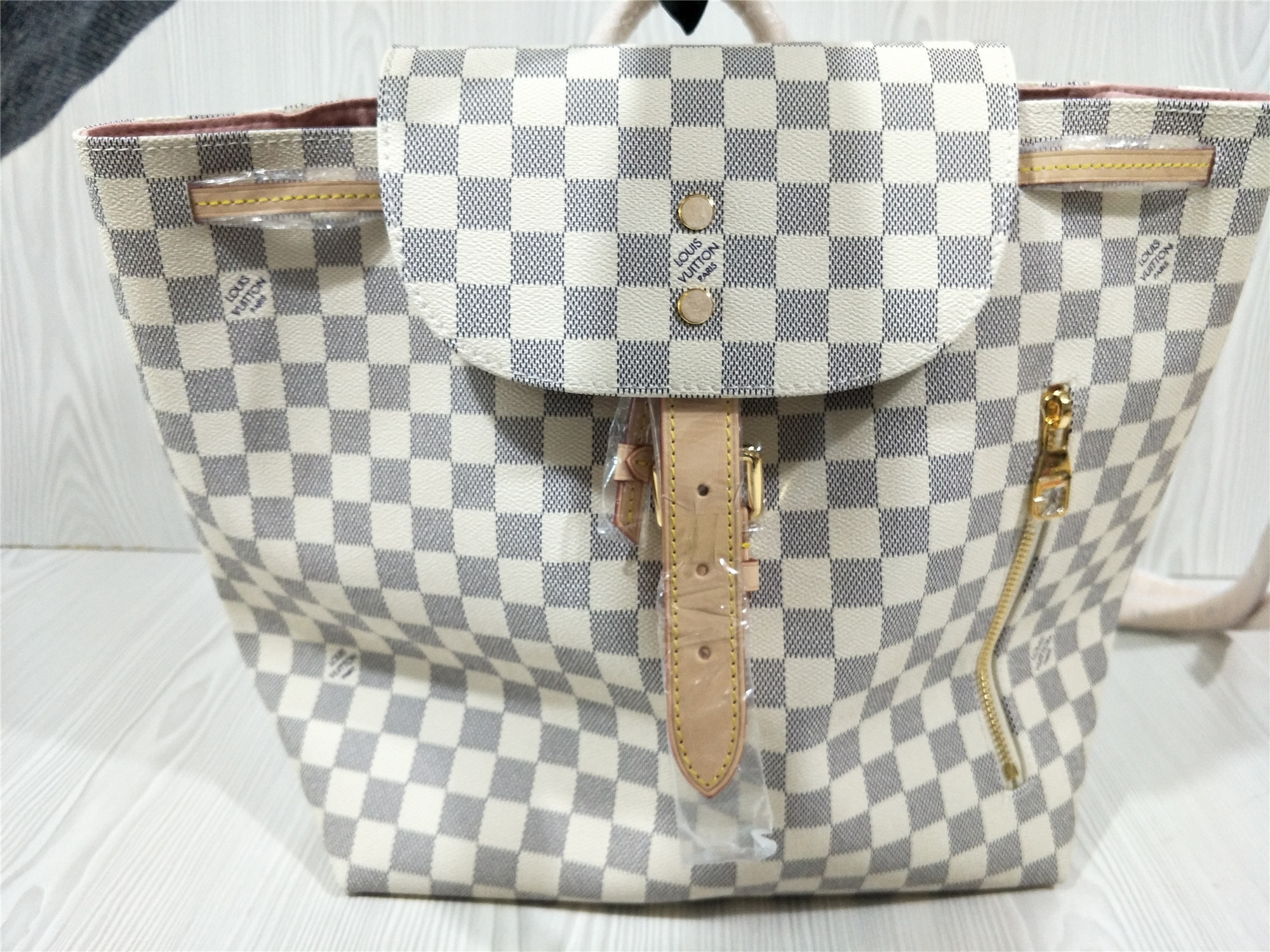 l0*is V*t0n sperone backpack