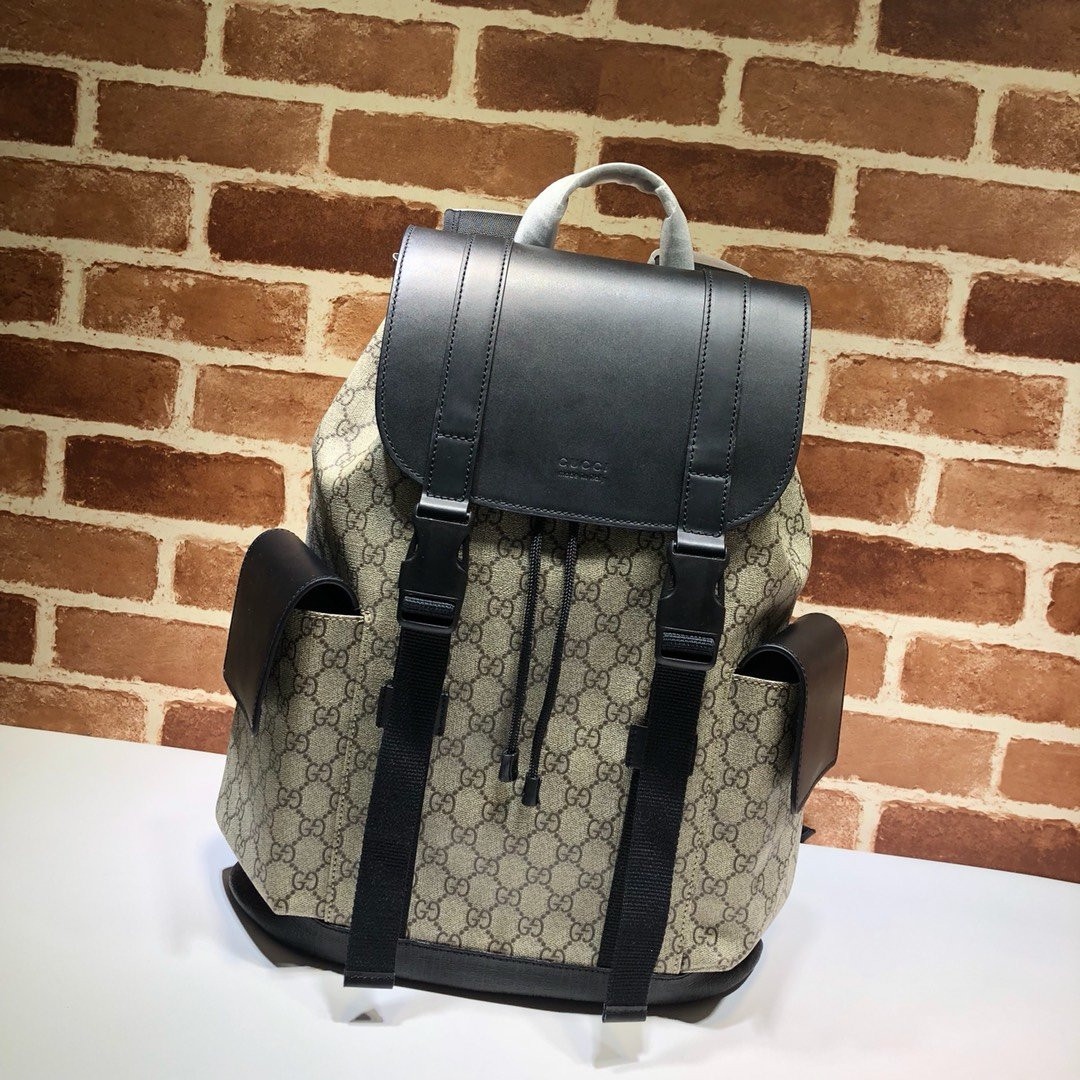 G*u*i backpack