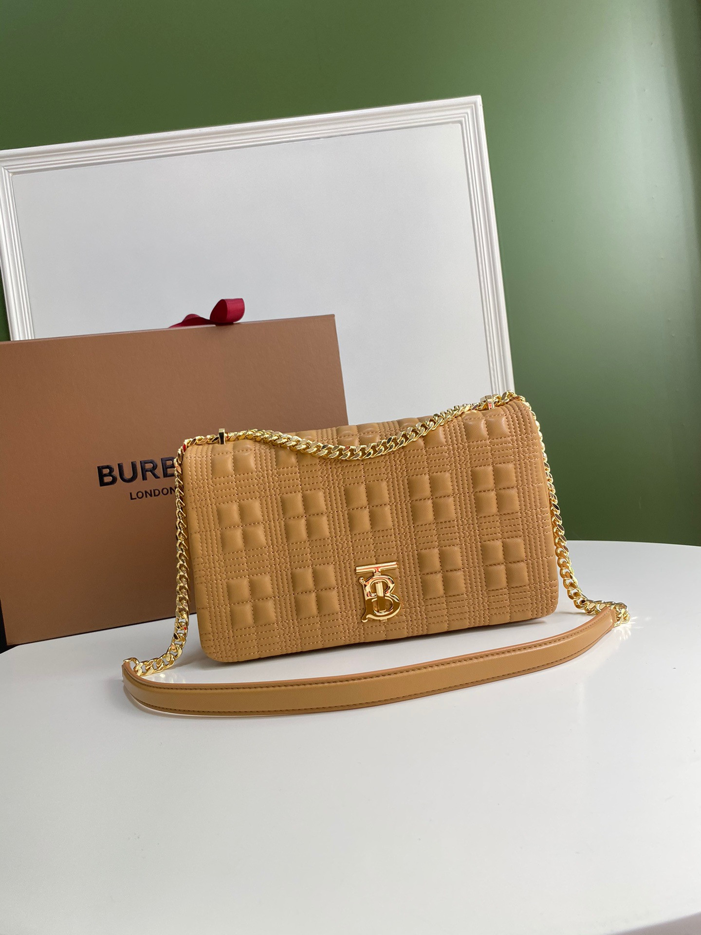 B**rry medium lola bag