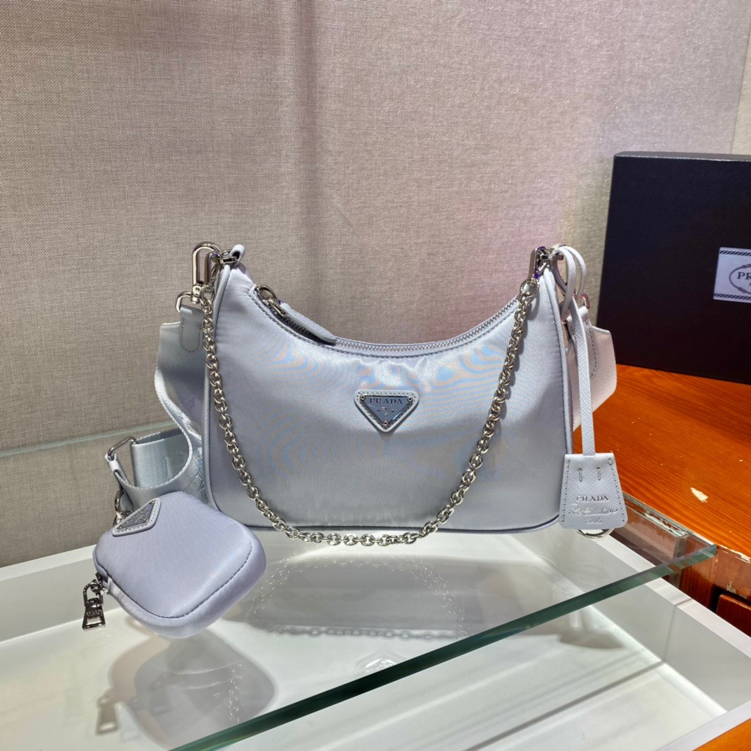 Pra*a re-edition 2005 nylon shoulder bag
