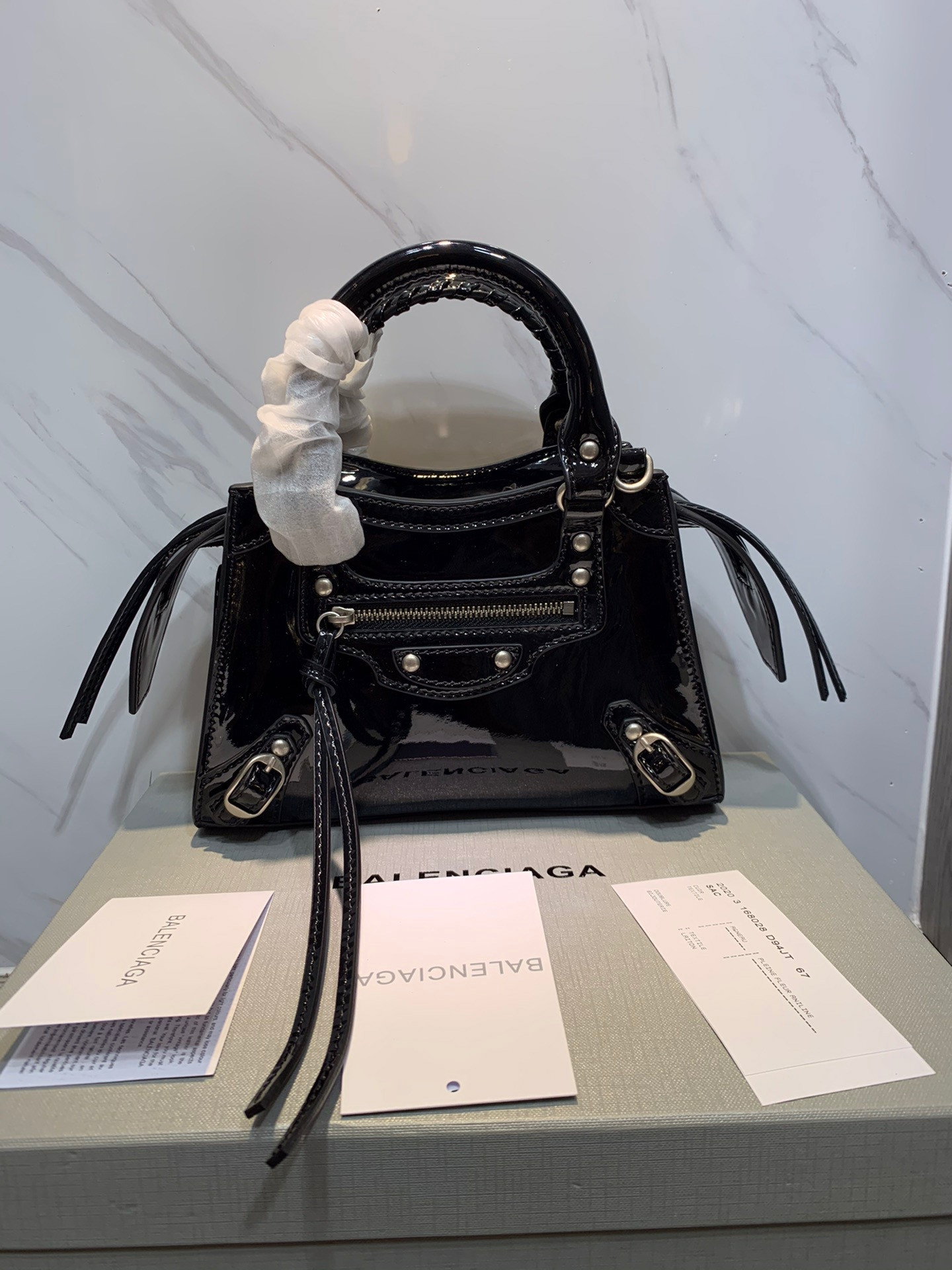 Ba*len*cia*ga neo classic nano top handle bag