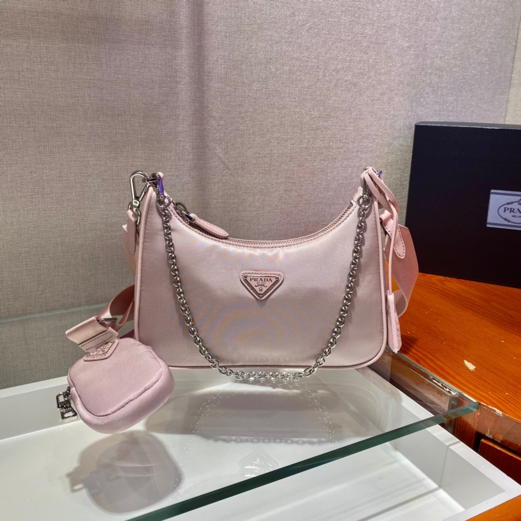 Pra*a re-edition 2005 nylon shoulder bag