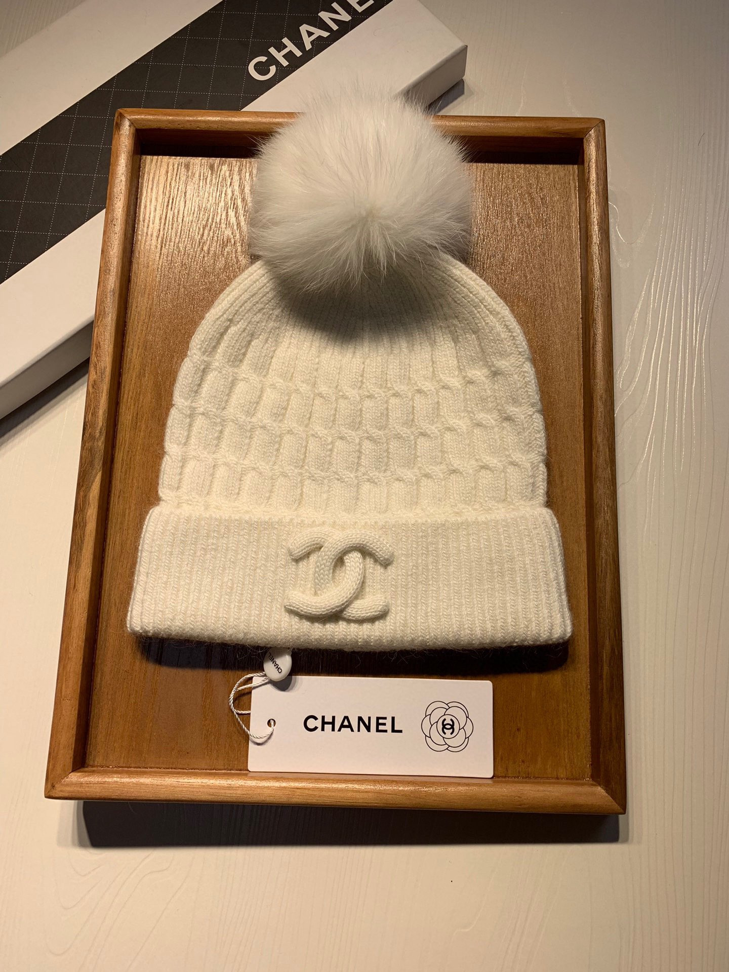 CL HAT