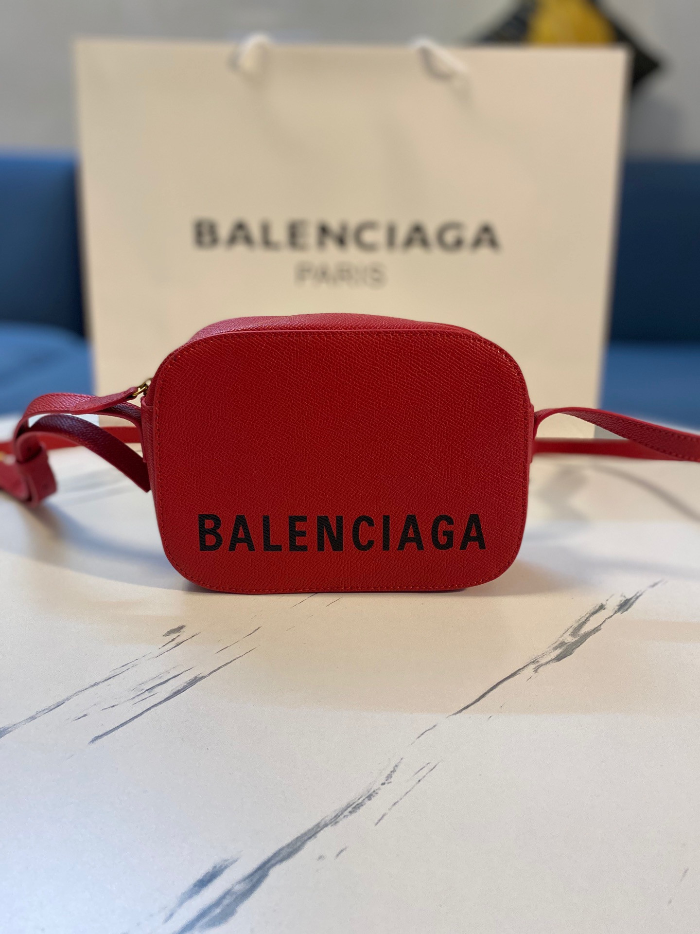 Ba*len*cia*ga everyday camera bag xs