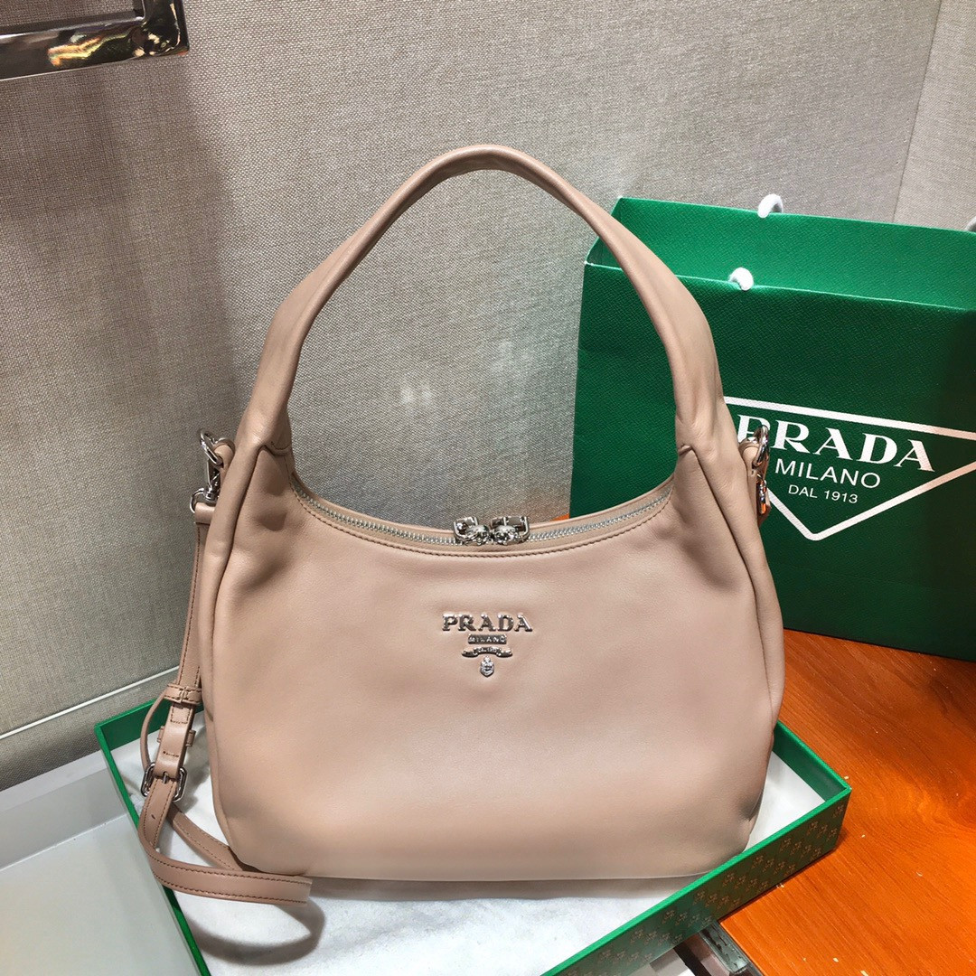 Pra*a hobo bag