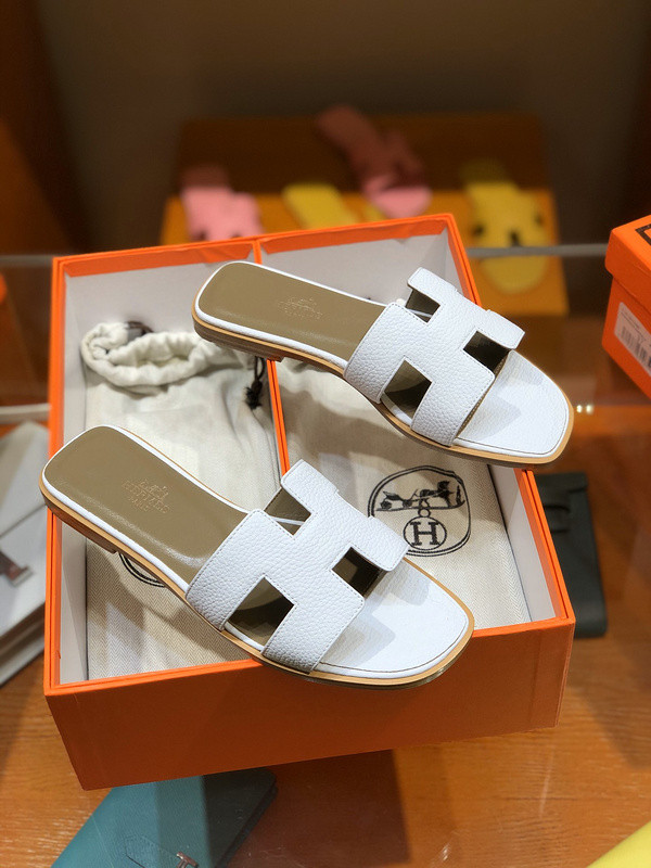 H**mes sandal