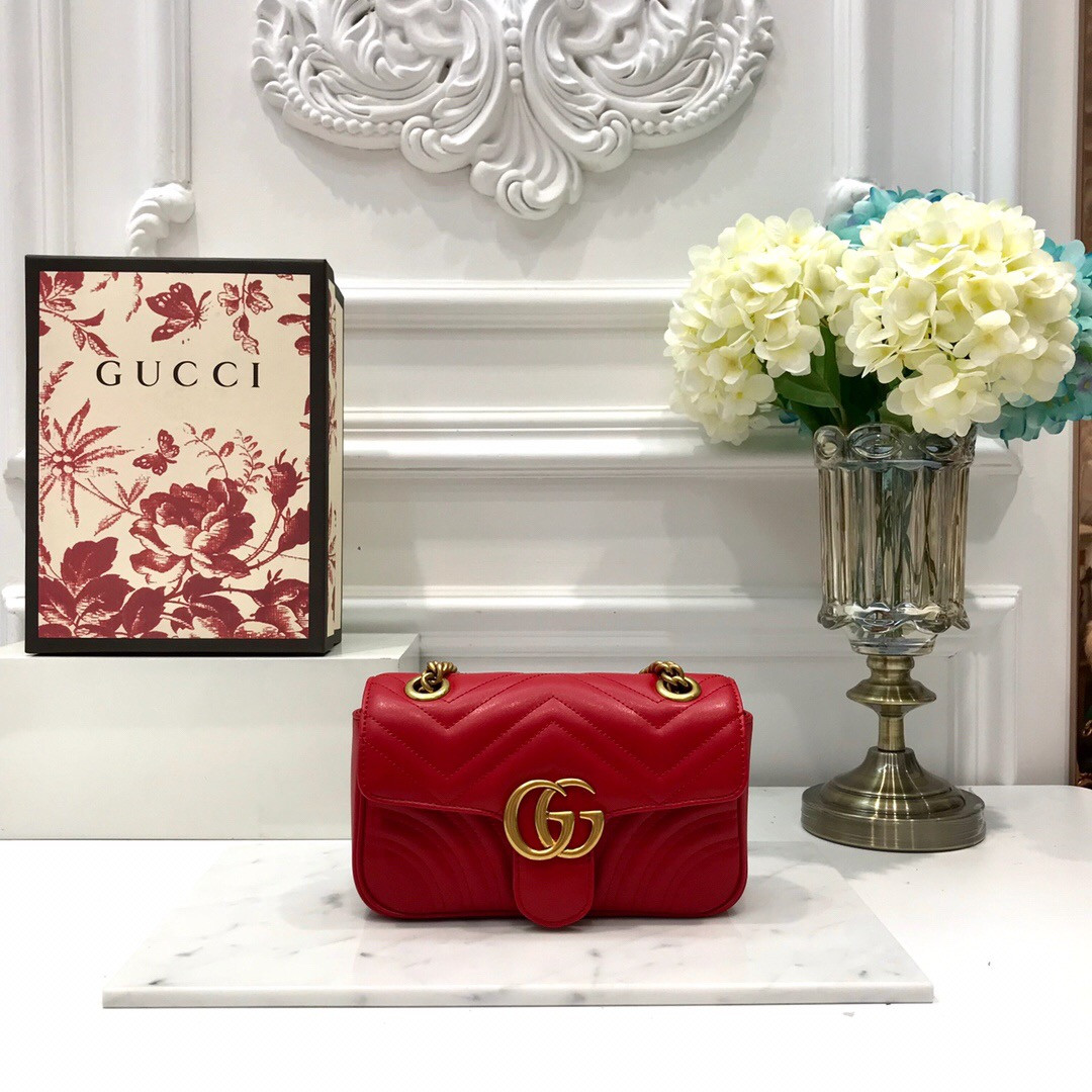 G*u*i gg marmont 22cm