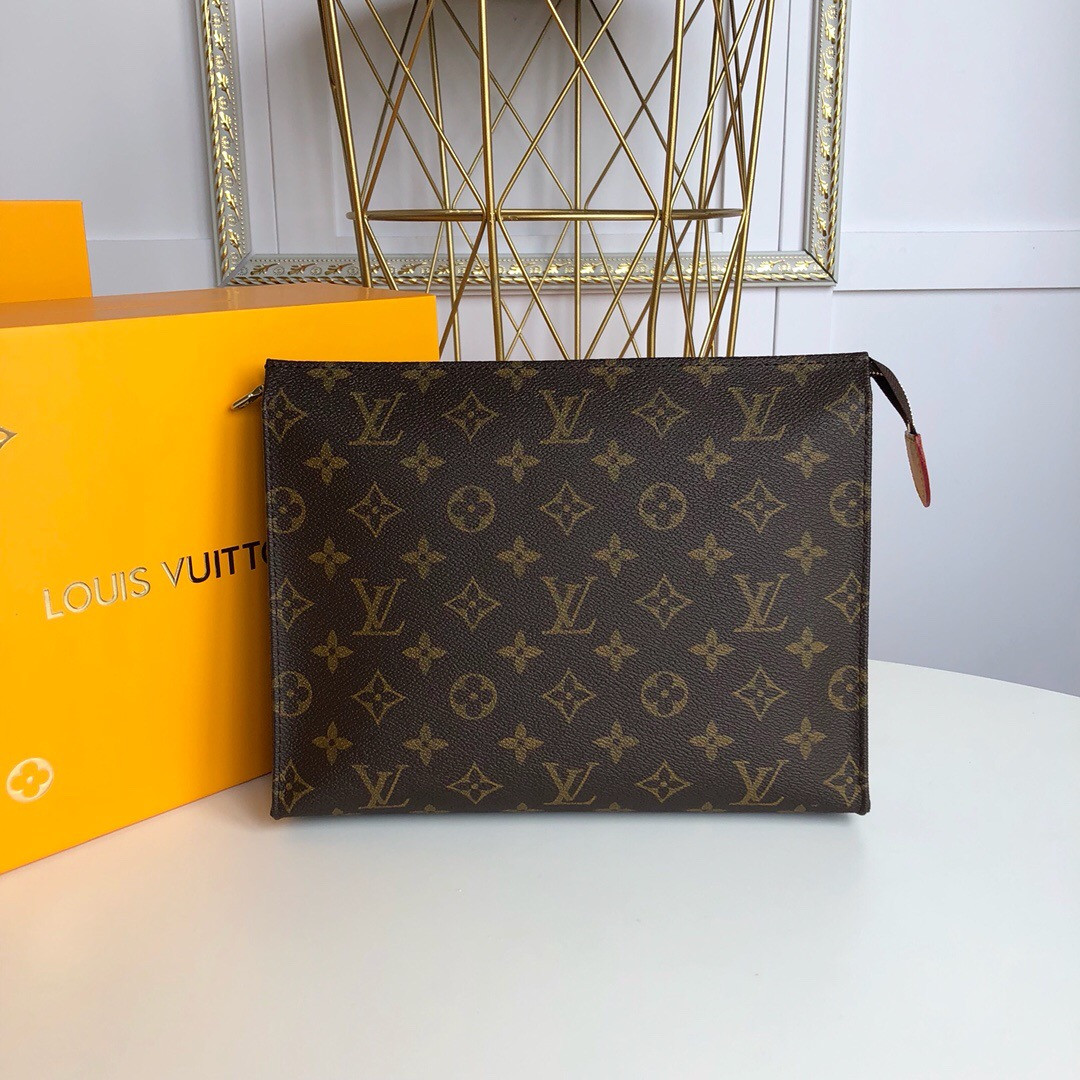 l0*is V*t0n toiletry pouch 26