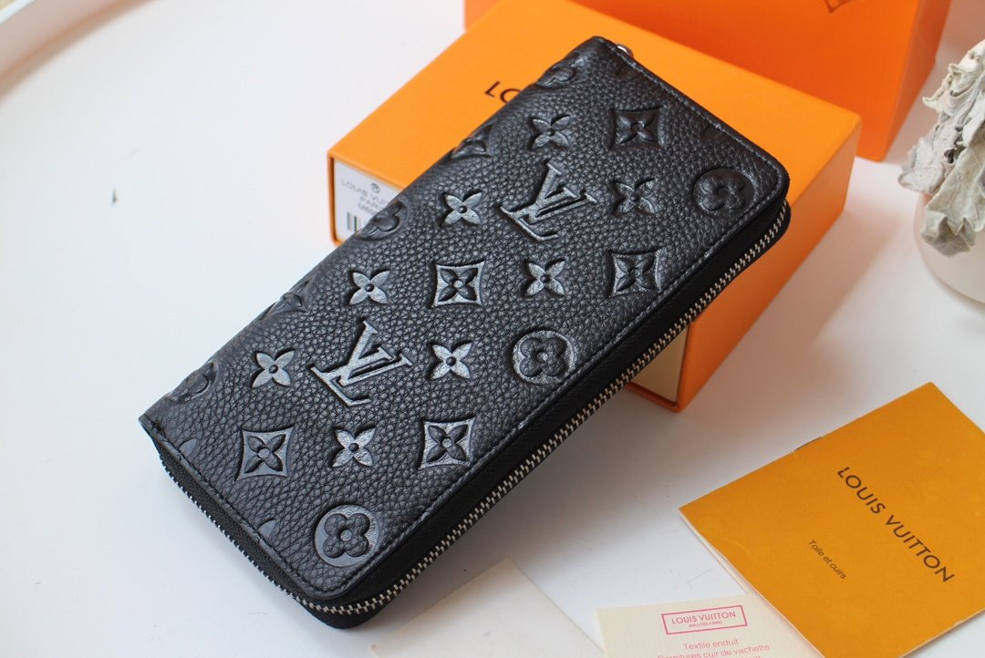 l0*is V*t0n zippy wallet