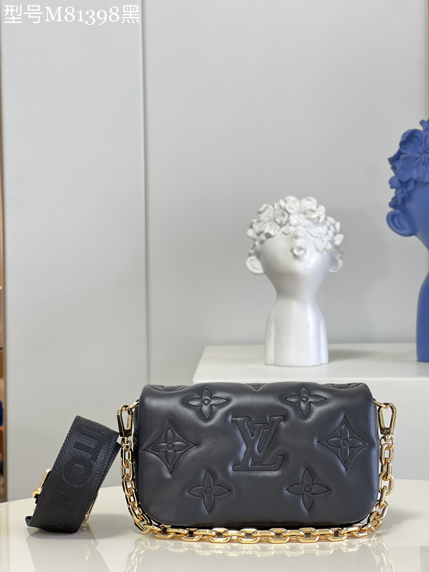 l0*is V*t0n wallet on strap bubblegram