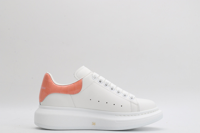 ale*d*r M*Q*en oversized sneaker