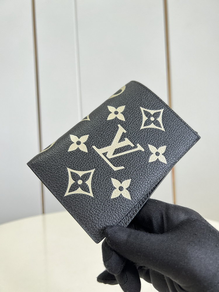 l0*is V*t0n passport cover-10*14*2.5cm