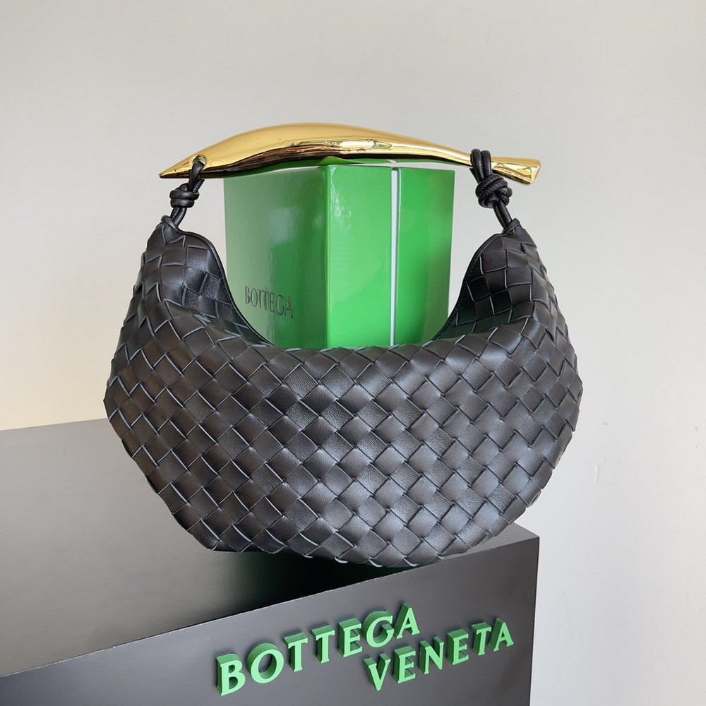 bo*te*ga Ve*ne*ta  classic sardine top handle bag