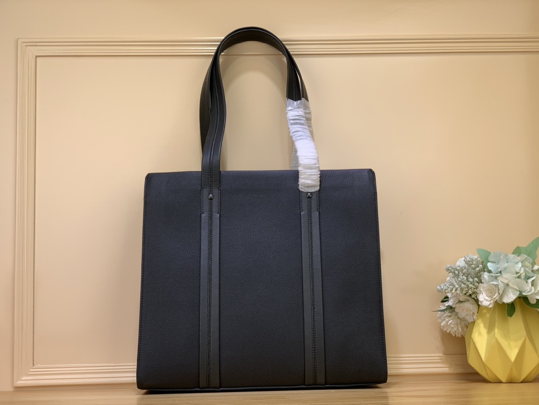 l0*is V*t0n  aerogram tote