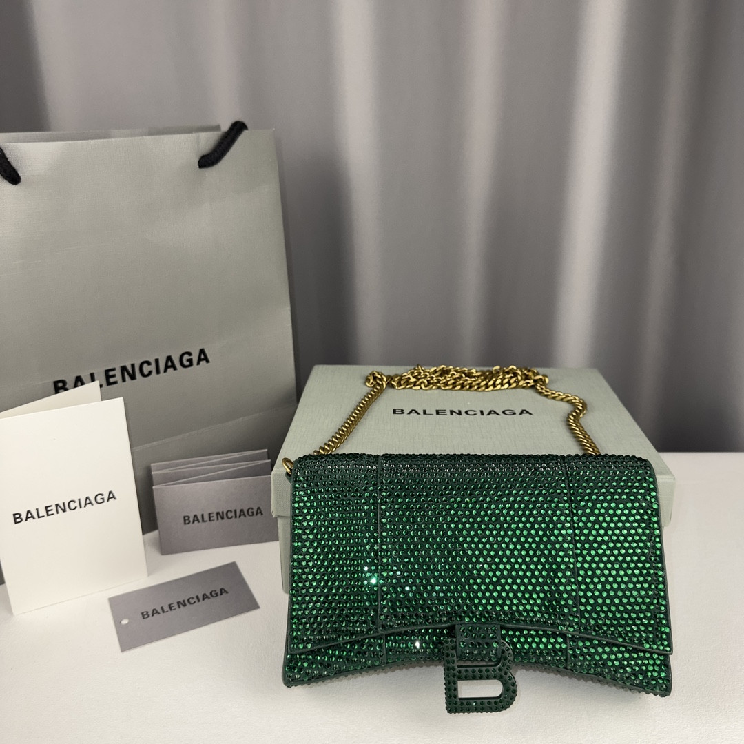 Ba*len*cia*ga hourglass wallet on chain