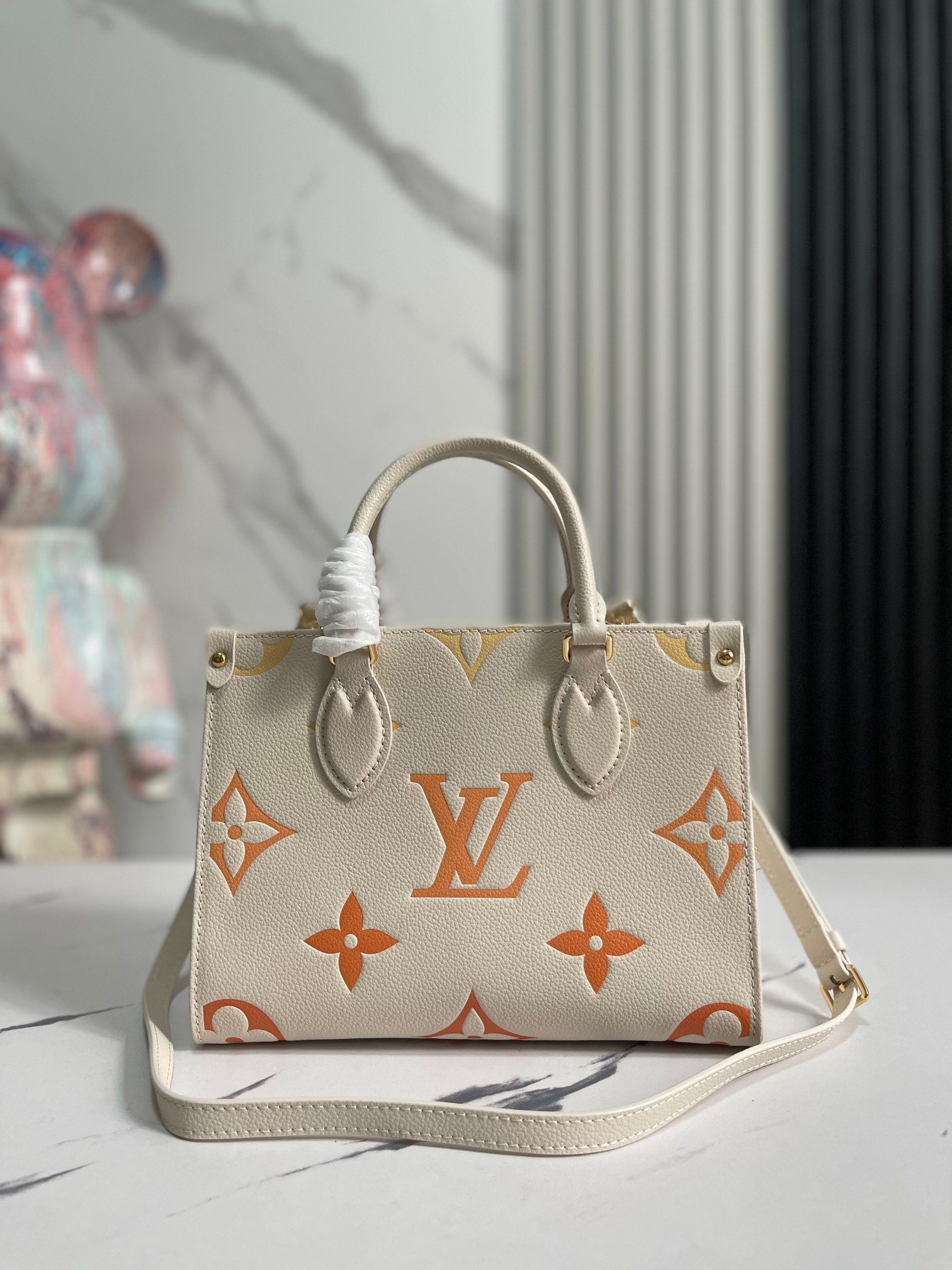 l0*is V*t0n onthego pm