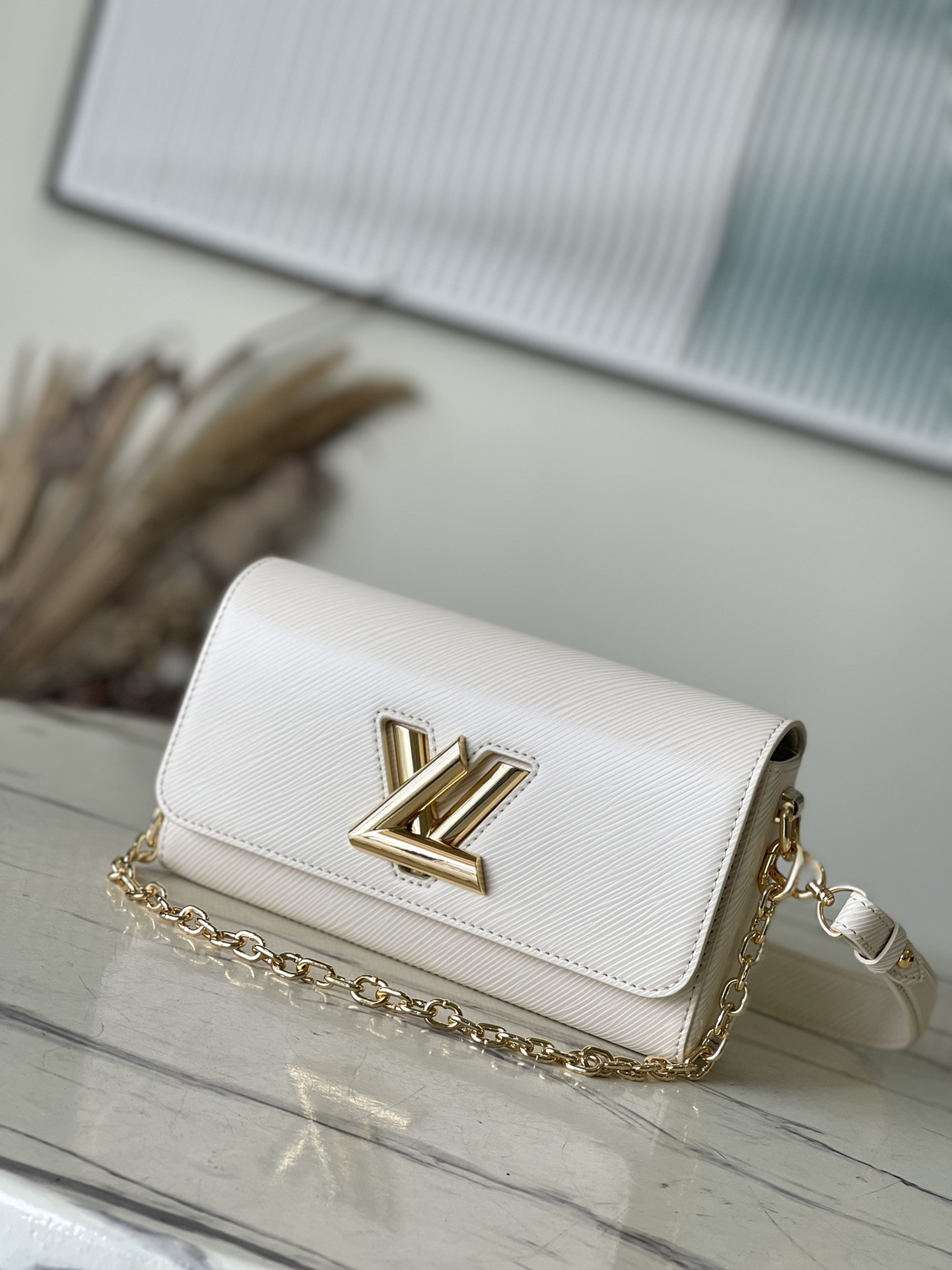 l0*is V*t0n twist-23.5*12*7 cm