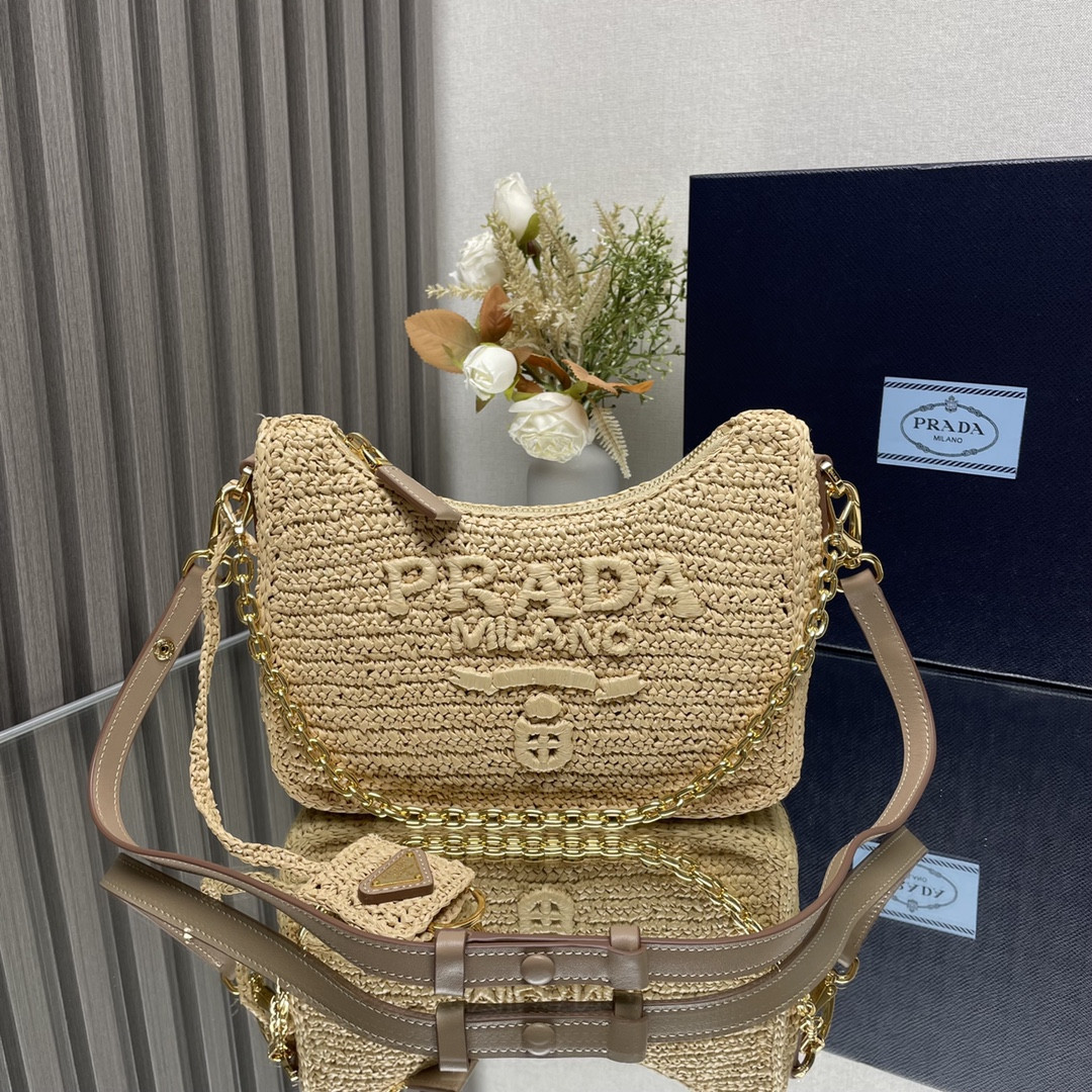 Pra*a hobo bag-23*17*6.5cm