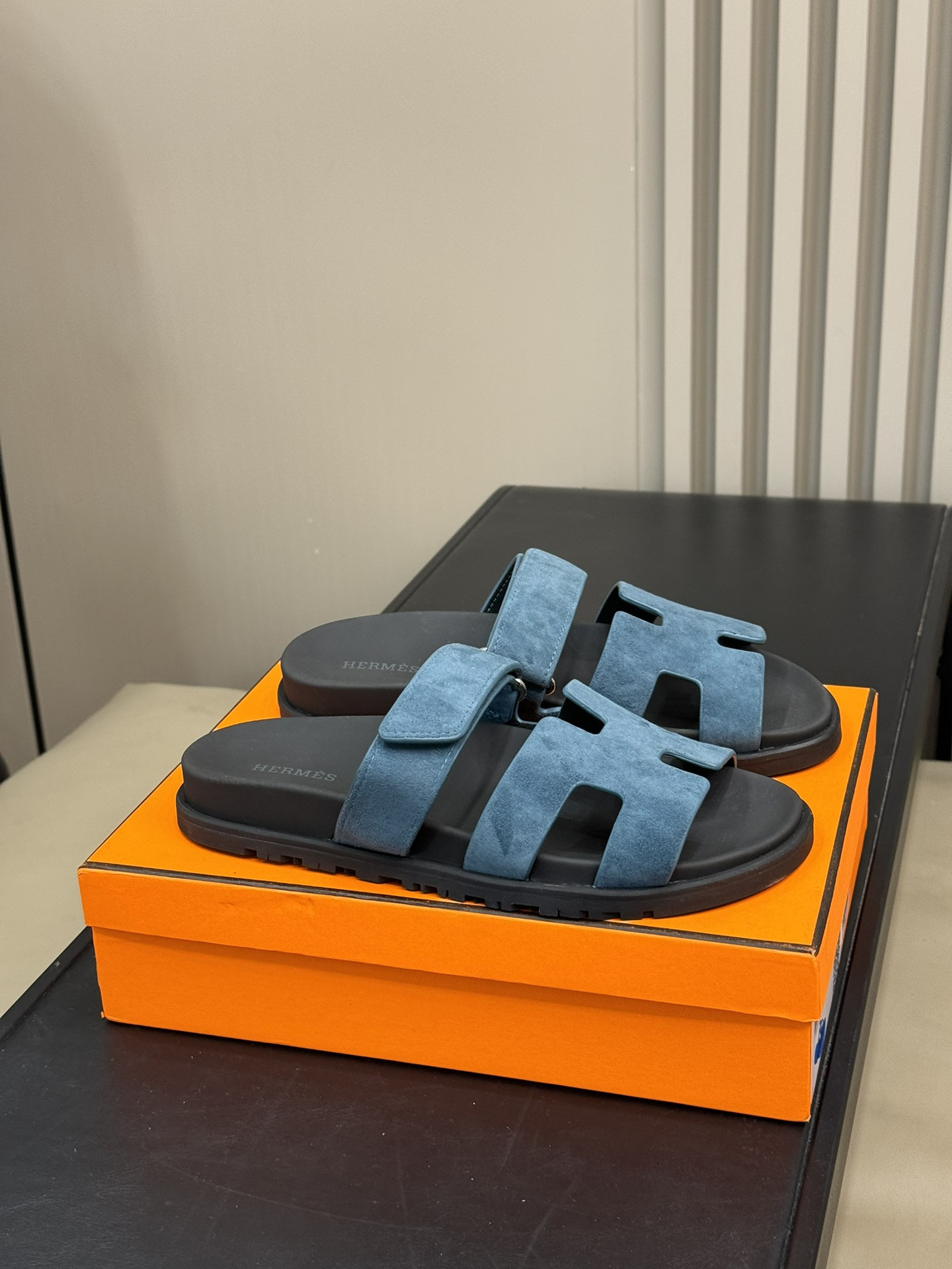 H**mes sandal