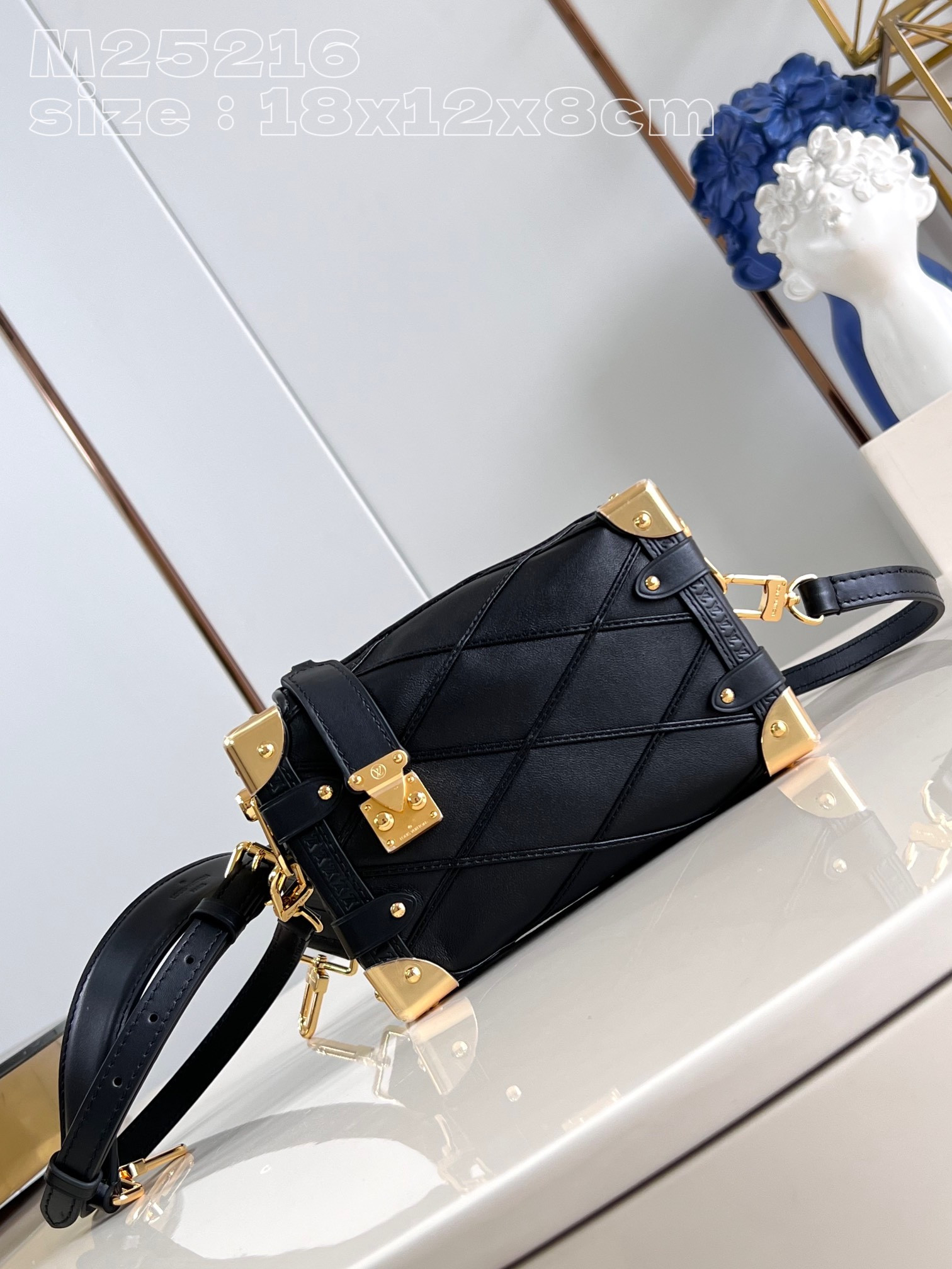 l0*is V*t0n side trunk pm-18*12.5*8cm