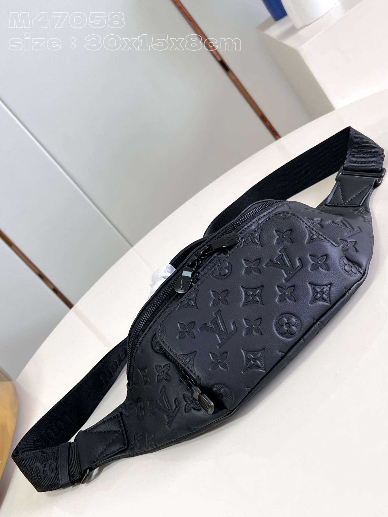 l0*is V*t0n rush bumbag-30*15*8cm