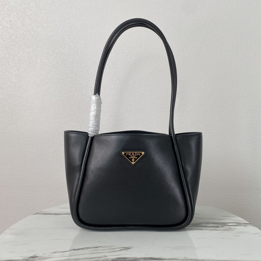 Pra*a medium leather handbag-25*18.5*12.5cm