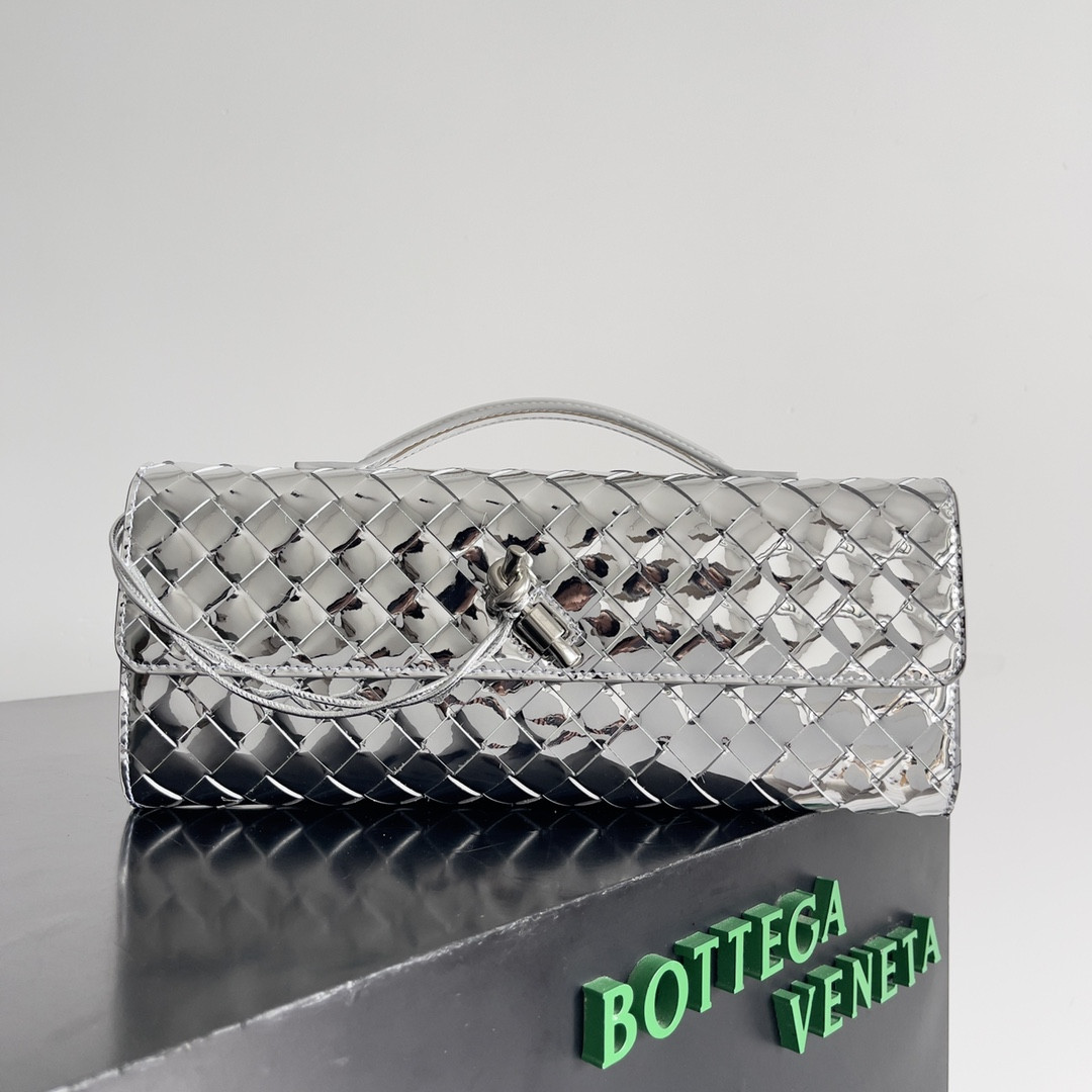 bo*te*ga Ve*ne*ta long clutch andiamo with handle-31*13*3cm