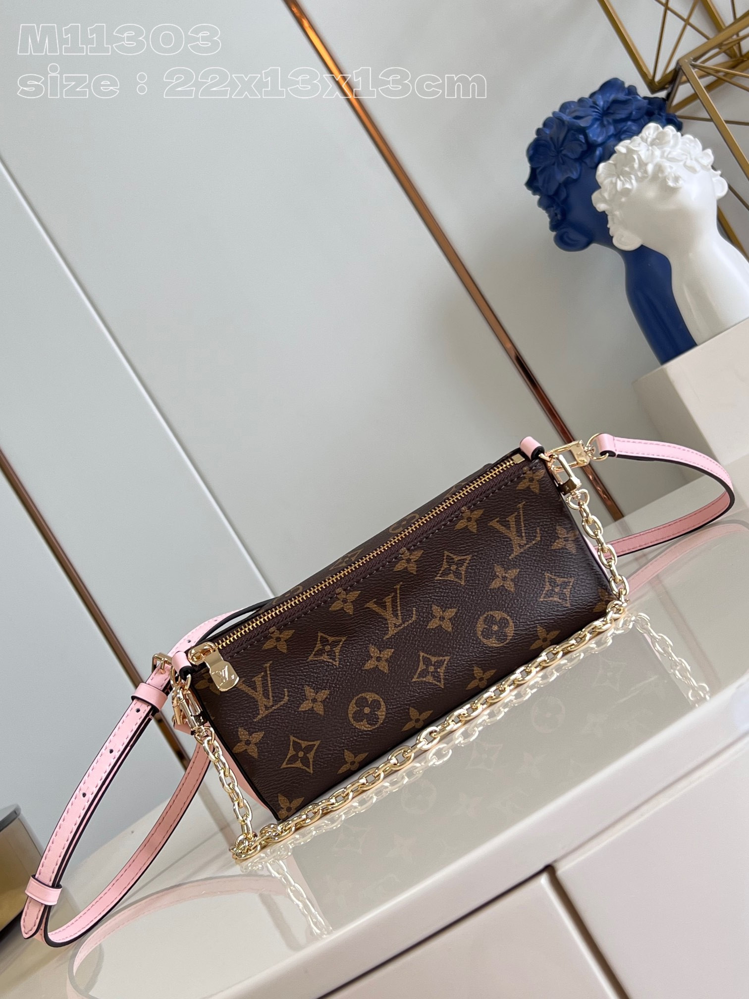 l0*is V*t0n bloom pouch-22.5*13*13cm
