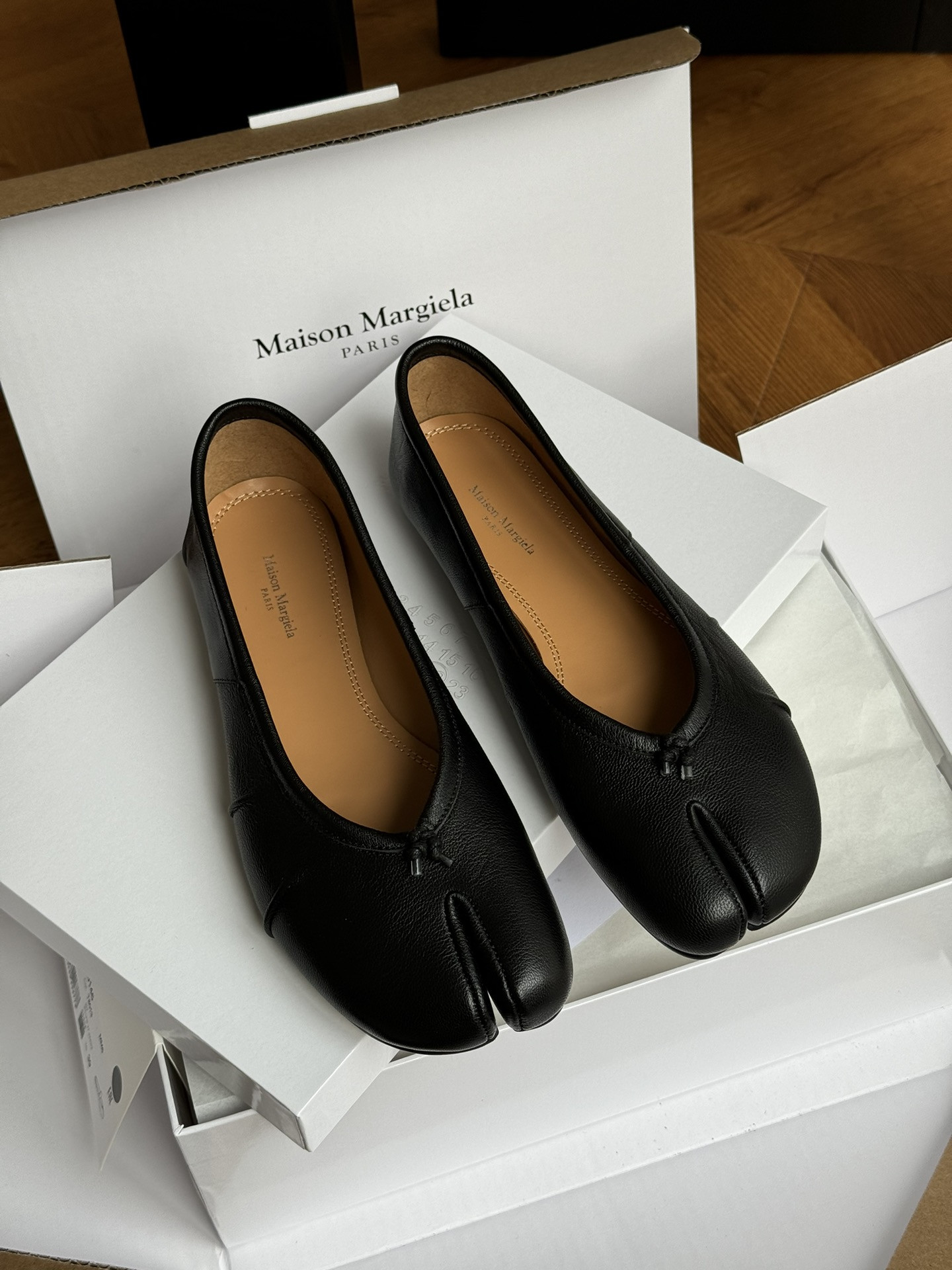 ma*s*n Ma*i*la ballet flats